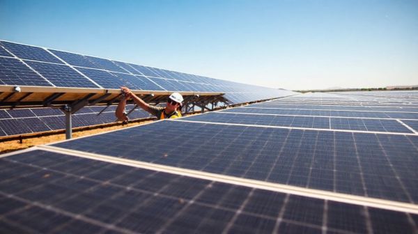 Panneaux solaires photovoltaïques : nos astuces pour un rendement maximisé